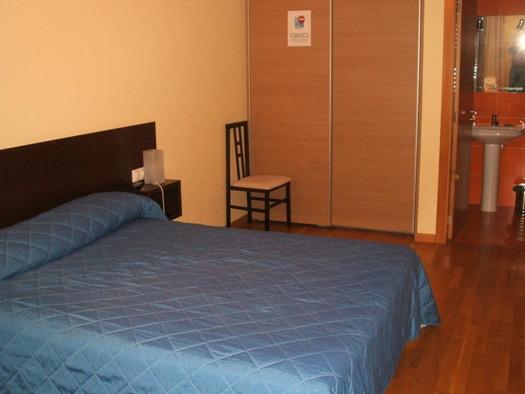 Hostal Casasnovas Silleda Bilik gambar